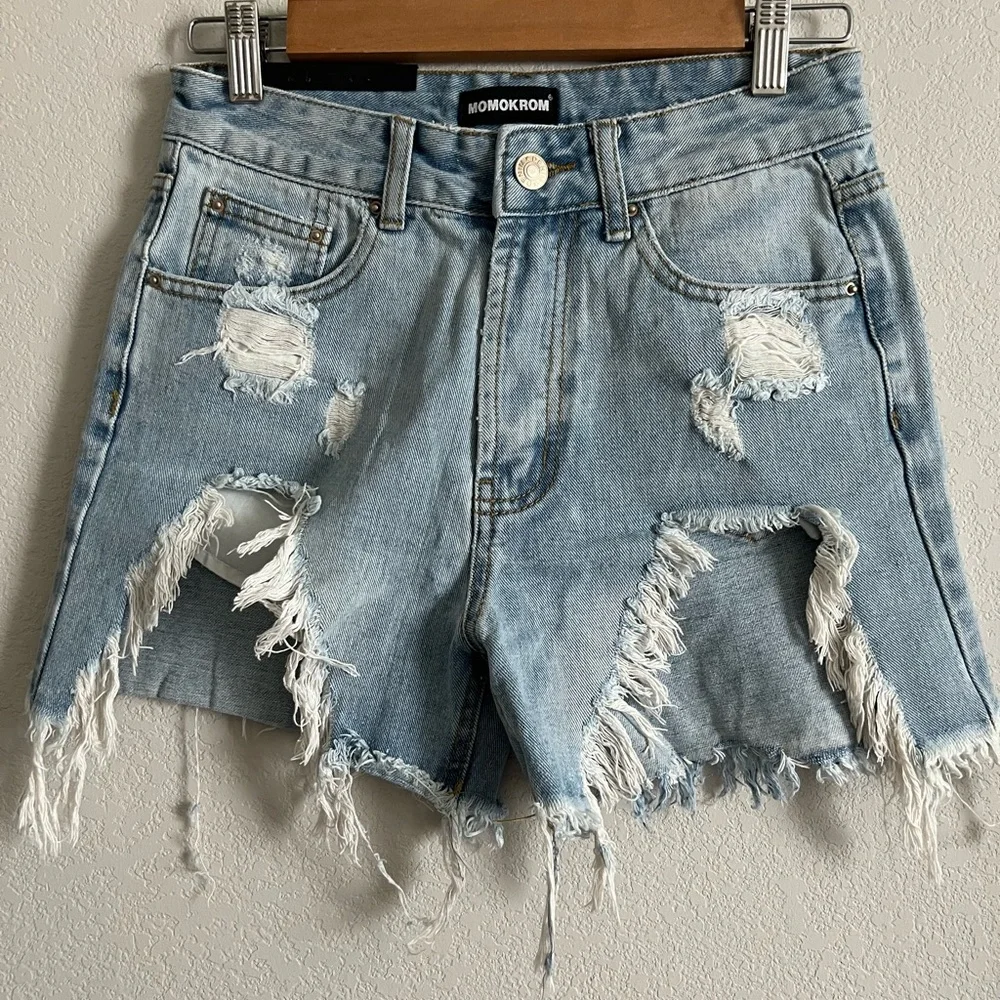 Distressed High Waist Shorts - Picture 2 of 5